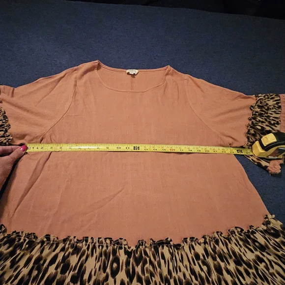 UMGEE BURNT ORANGE, LEOPARD ACCENTS, 3/4 SLEEVE TOP. SIZE MEDIUM - Picture 5 of 6